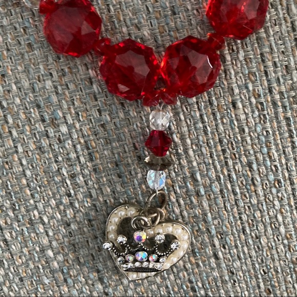 Beautiful handmade red & clear beaded necklace - Picture 2 of 6